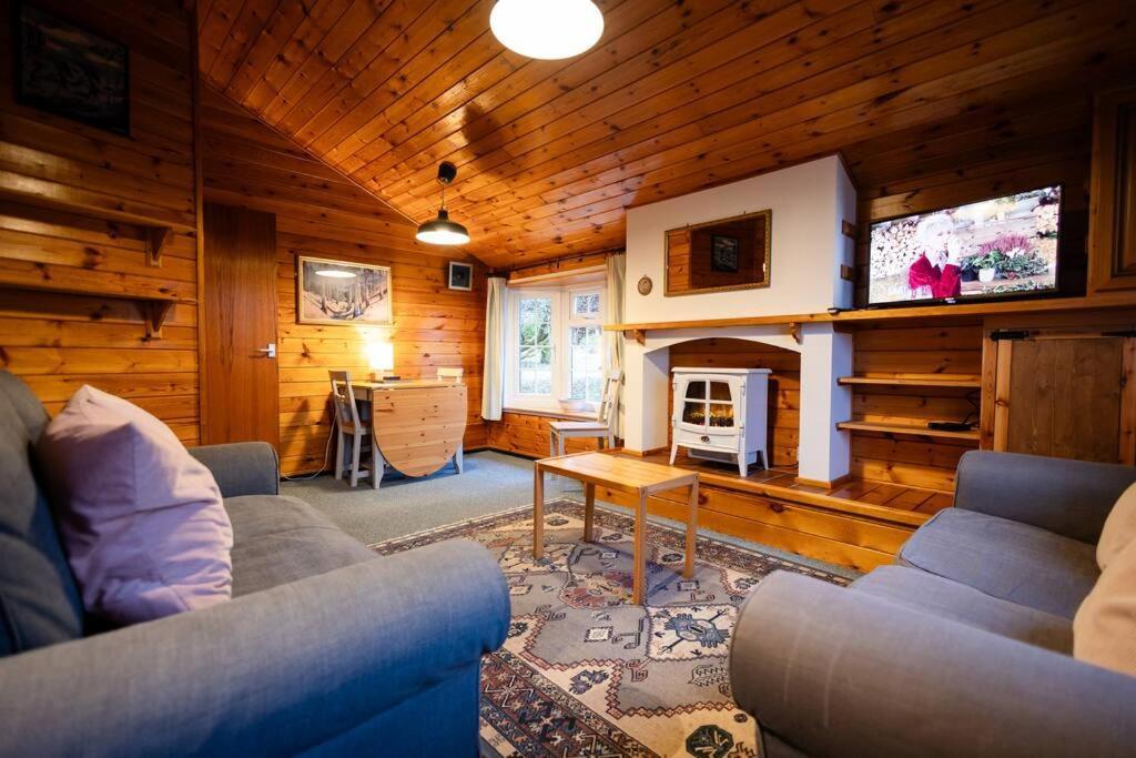Cozy Norwegian Style Log Cabin In Rural Snowdonia - 2 Bedrooms & Parking By Seren Short Stays Ffestiniog Buitenkant foto