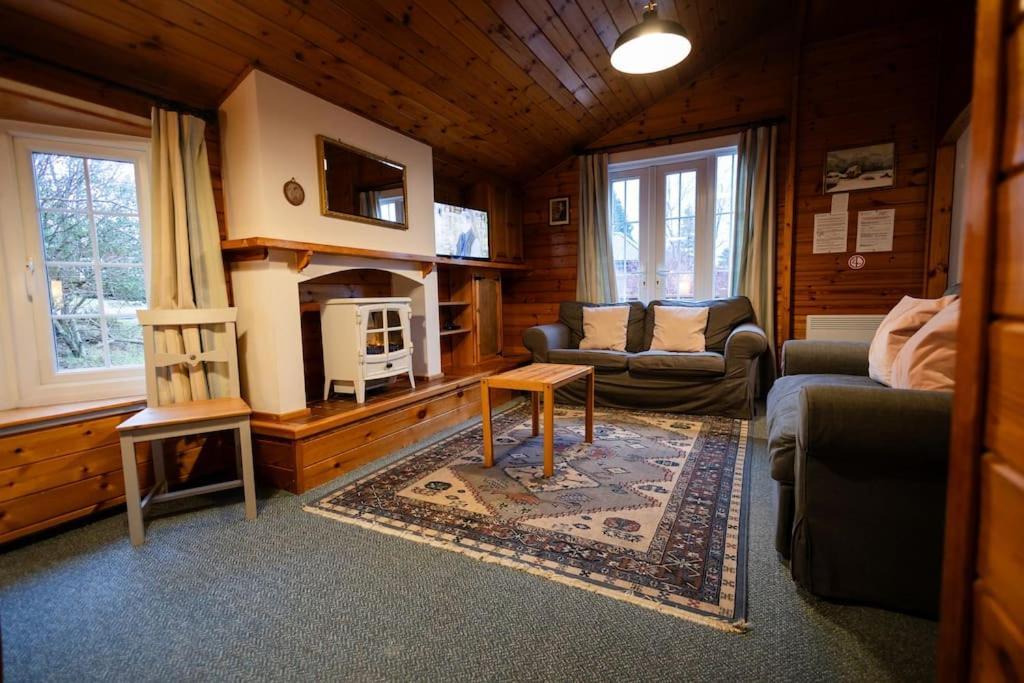 Cozy Norwegian Style Log Cabin In Rural Snowdonia - 2 Bedrooms & Parking By Seren Short Stays Ffestiniog Buitenkant foto